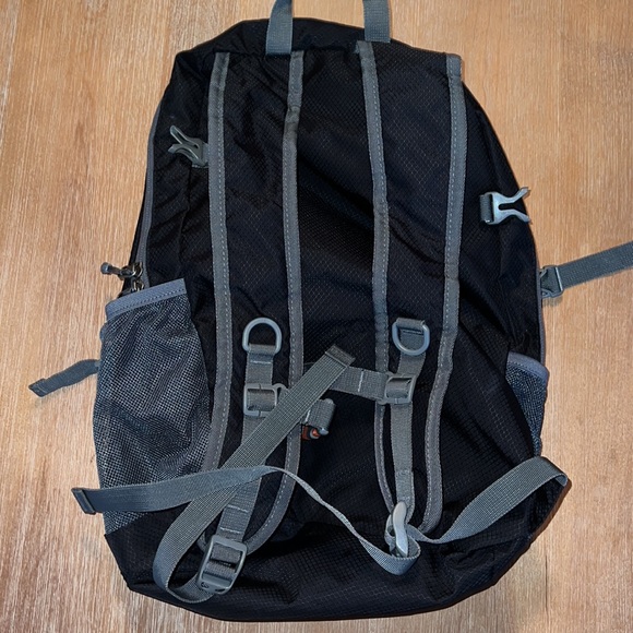 Zomake packable backpack. - Picture 2 of 6